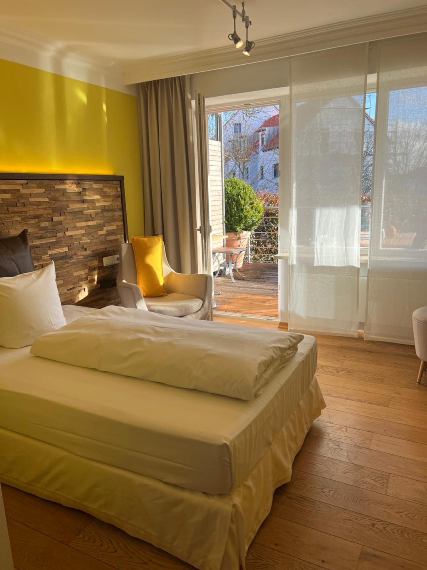 Aparthotel Parsberg Greendesign Luaran gambar